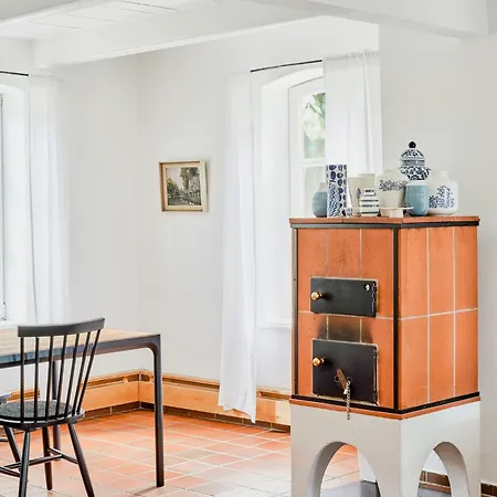 Vakantiehuis Tradition Meets Modern In Gulf House *